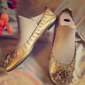 TORY BURCH gold ballet flats w/tassels